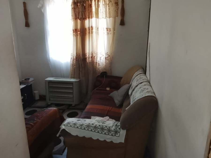  Bedroom Property for Sale in Llitha Park Western Cape